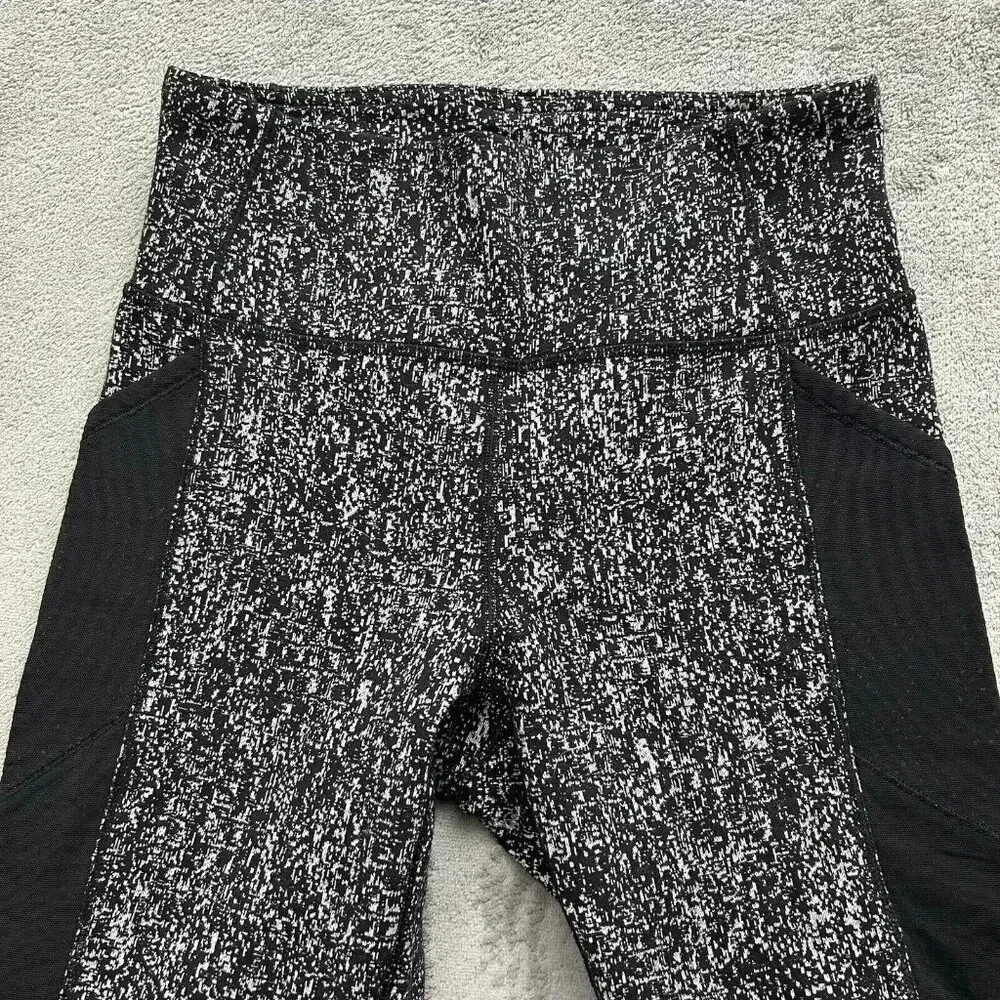 Lululemon Leggings Womens 2 Fit Physique Crop Luon Suited Jacquard Black White